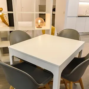 https://renthas-fernando-de-lesseps-estudio.1costadelsol.com